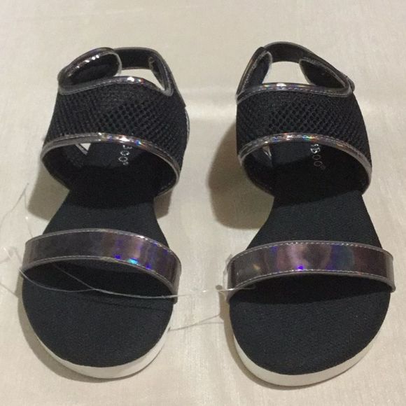 BAMBOO Shoes - Bamboo Sandals Shiney Silver w/ Heel Strap
